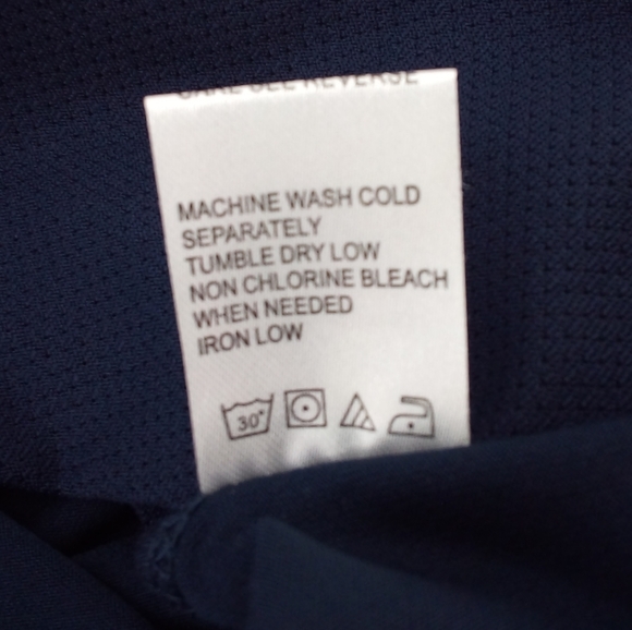 Tail Blue Mesh Panels Athletic Work Out Top M Gym Hiking Running Rowing Tennis - Picture 7 of 8